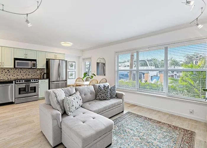 Las Olas Blvd Waterfront Apt